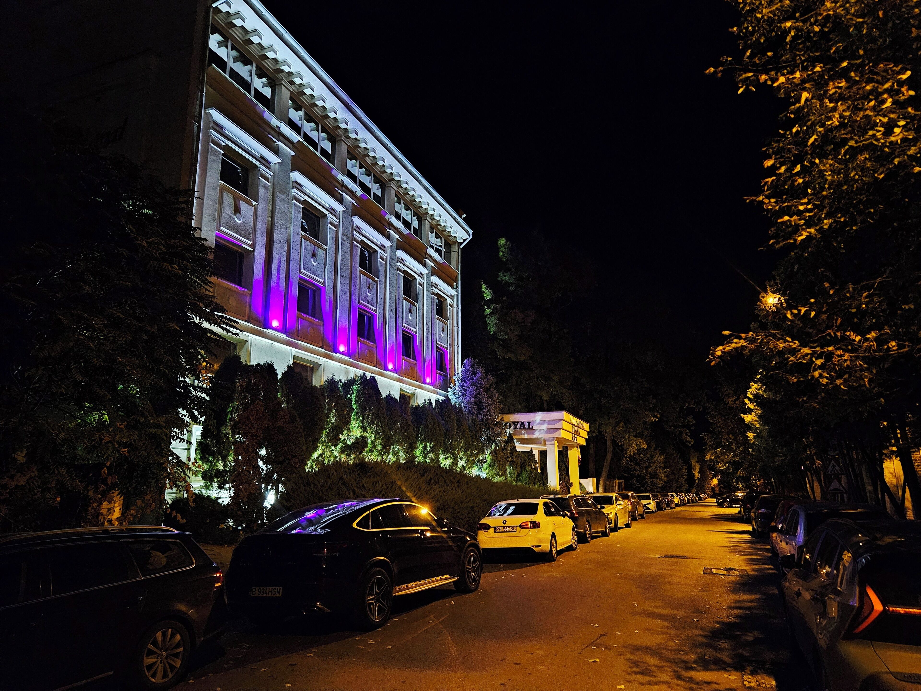 Premium-sengetøj, pengeskab på værelset, individuelt design, skrivebord