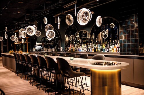 Motel One Paris Porte de Versailles