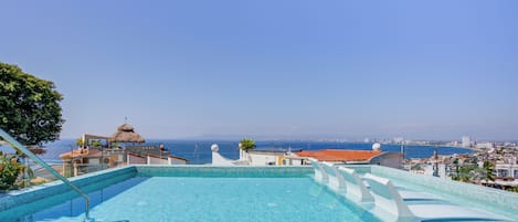 Beheizter Pool