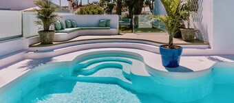 Sierra del Mar - Vista Monte, directly on the dunes with pool, patio and garden