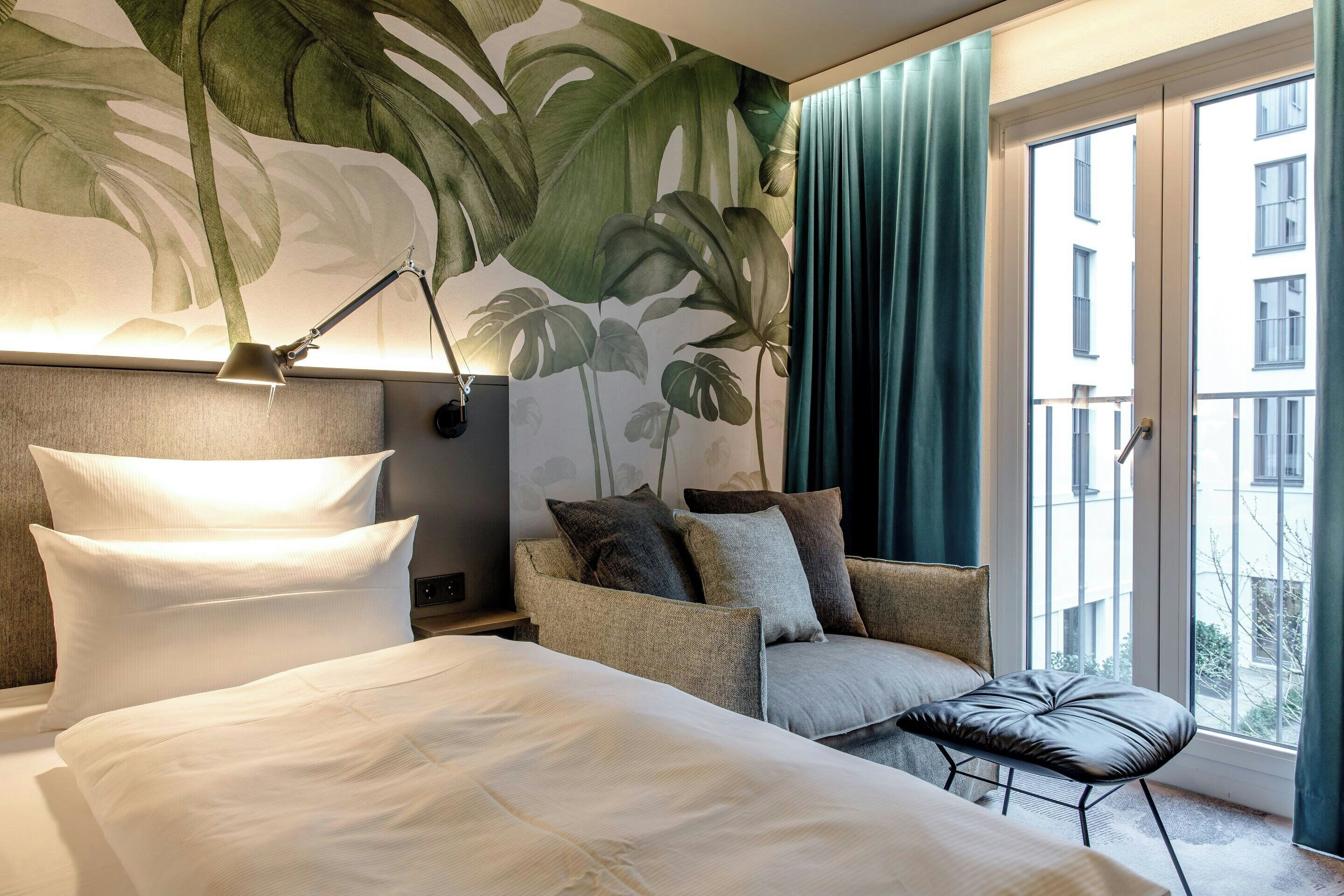 Ropa de cama de alta calidad, escritorio, wifi gratis y ropa de cama 