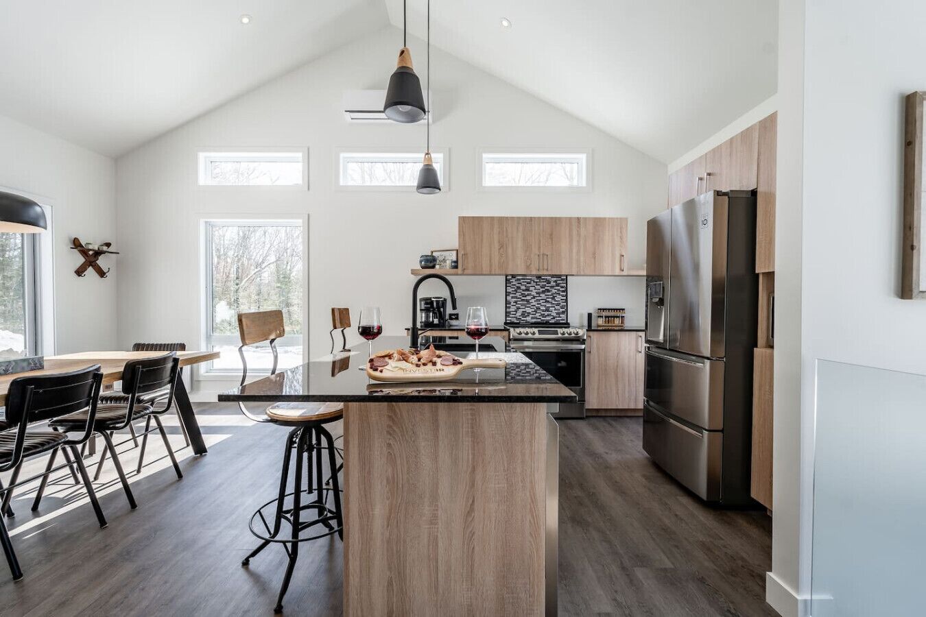 Refrigerador, microondas, horno y lavavajillas 