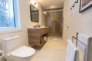 Hair dryer - Private Spa| Hiking| Skiing| Mini Chalet| Assinie (Brownsburg)