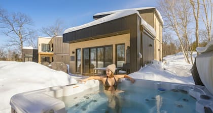 Private Spa| Hiking | Skiing | Mini Chalet Élios