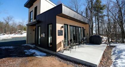 Private Spa| Hiking | Skiing | Mini Chalet Élios