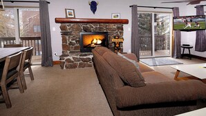 Unclassified image, 4 of 27, button - The Evergreen. Hot tub, grill, walk to slopes. (Crested Butte)