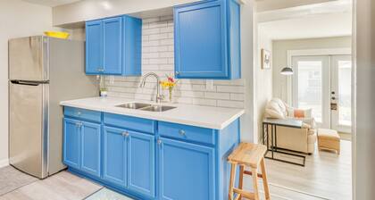 1 Mi to Dtwn: Home w/ Furnished Patio in Pensacola