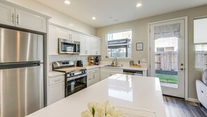 Rumah (4 Bedrooms) | Interior