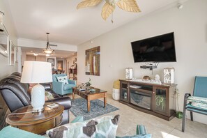 Interior - Beachfront Condo w/ Pool Access in Biloxi! (Biloxi)