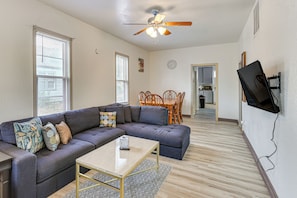 House (2 Bedrooms) | Front of property