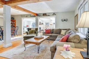 House (3 Bedrooms) | Interior - Lakefront Family Home w/ Dock in Newport! (Newport)