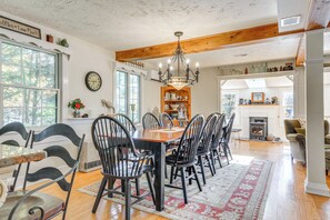 House (3 Bedrooms) | Interior