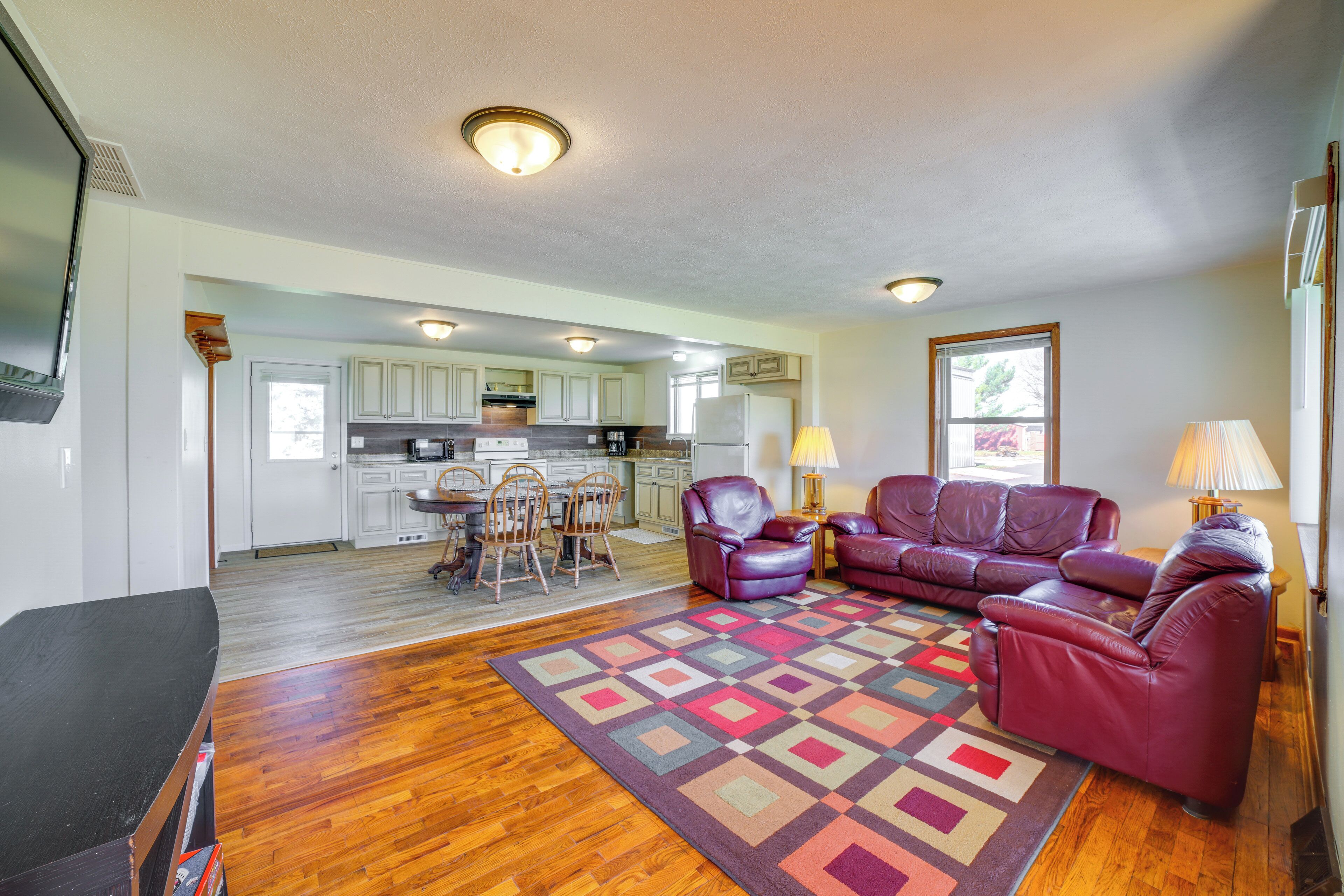 House (2 Bedrooms) | Interior