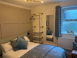 3 dormitorios, tabla de planchar con plancha, wifi y ropa de cama