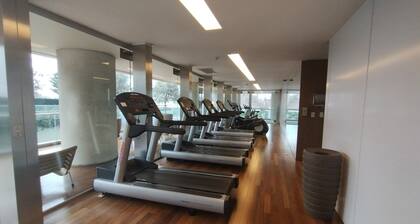 Astor Views - Modern 1BR Apartment in Nu ez