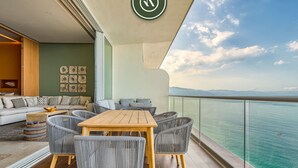 Unclassified image, 3 of 57, button - Harbor 171 Torre Sur Ph14002 (Puerto Vallarta)