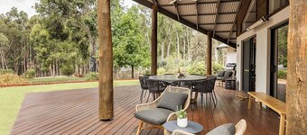 SERENE AND SECLUDED RURAL ESCAPE BOASTING PANORAMIC BUSHLAND VISTAS