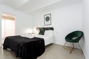 2 bedrooms, WiFi, bed sheets