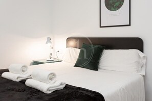 2 bedrooms, WiFi, bed sheets
