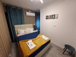 2 bedrooms, iron/ironing board, travel crib, free WiFi