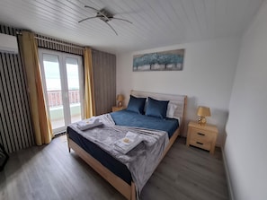2 bedrooms, iron/ironing board, travel crib, free WiFi