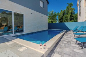 Outdoor pool - Villa Tonina (Vir)
