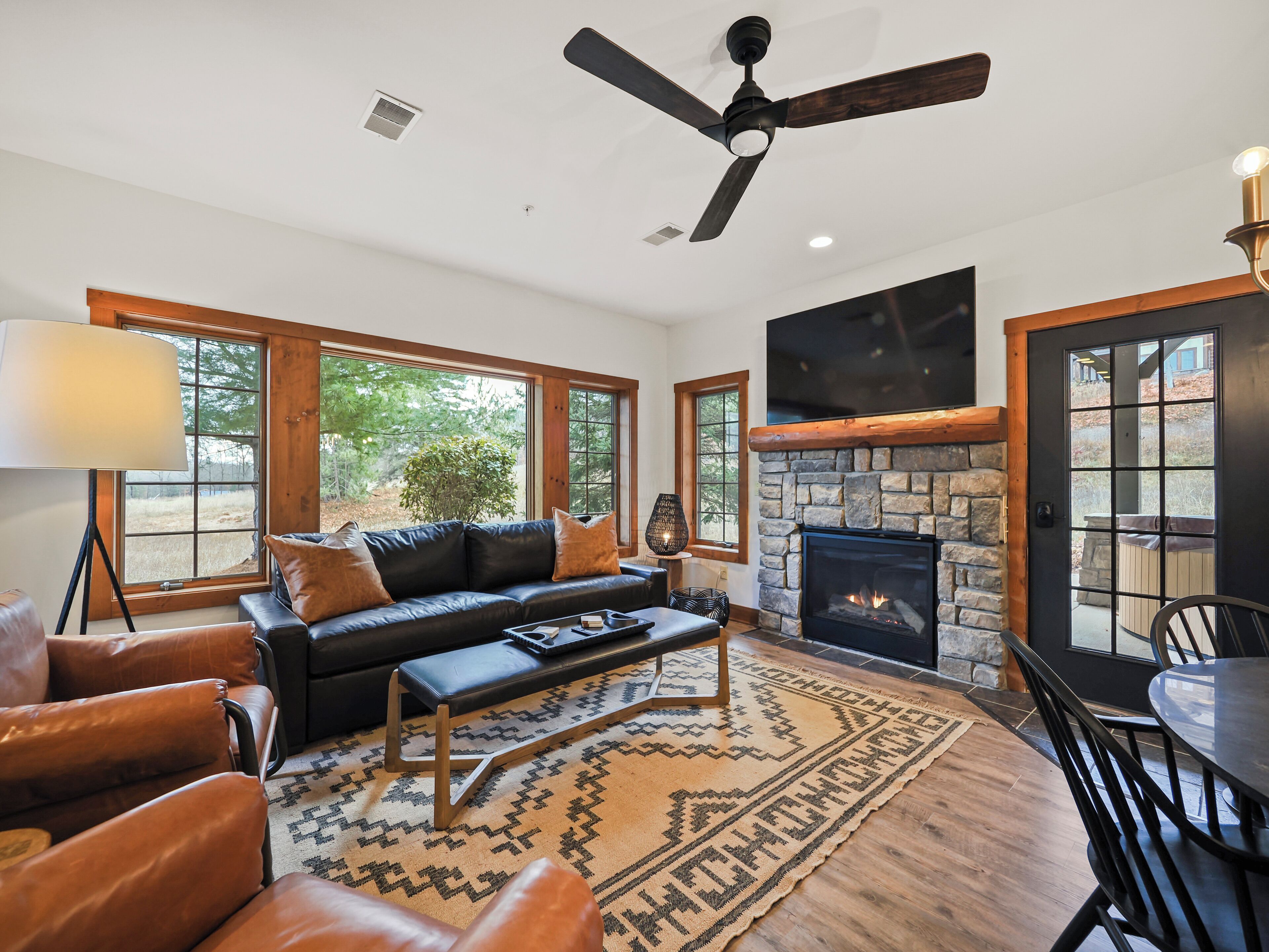 TV connectée, cheminée