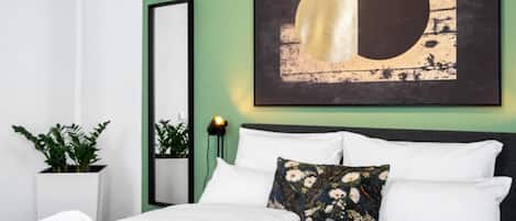 1 Schlafzimmer, Schreibtisch, BĂŒgeleisen/BĂŒgelbrett, Reisekinderbett