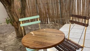 Outdoor dining - Serenity Home (La Marsa)