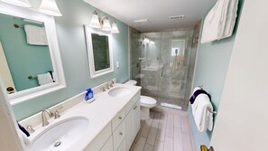 Condo, 1 habitación | Baño | Toallas 