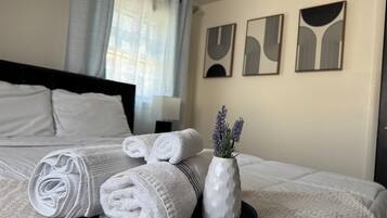 1 bedroom, WiFi, bed sheets