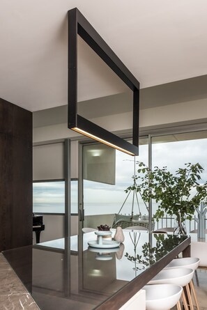 Dining - One Eighty Marino Sum (Marino)