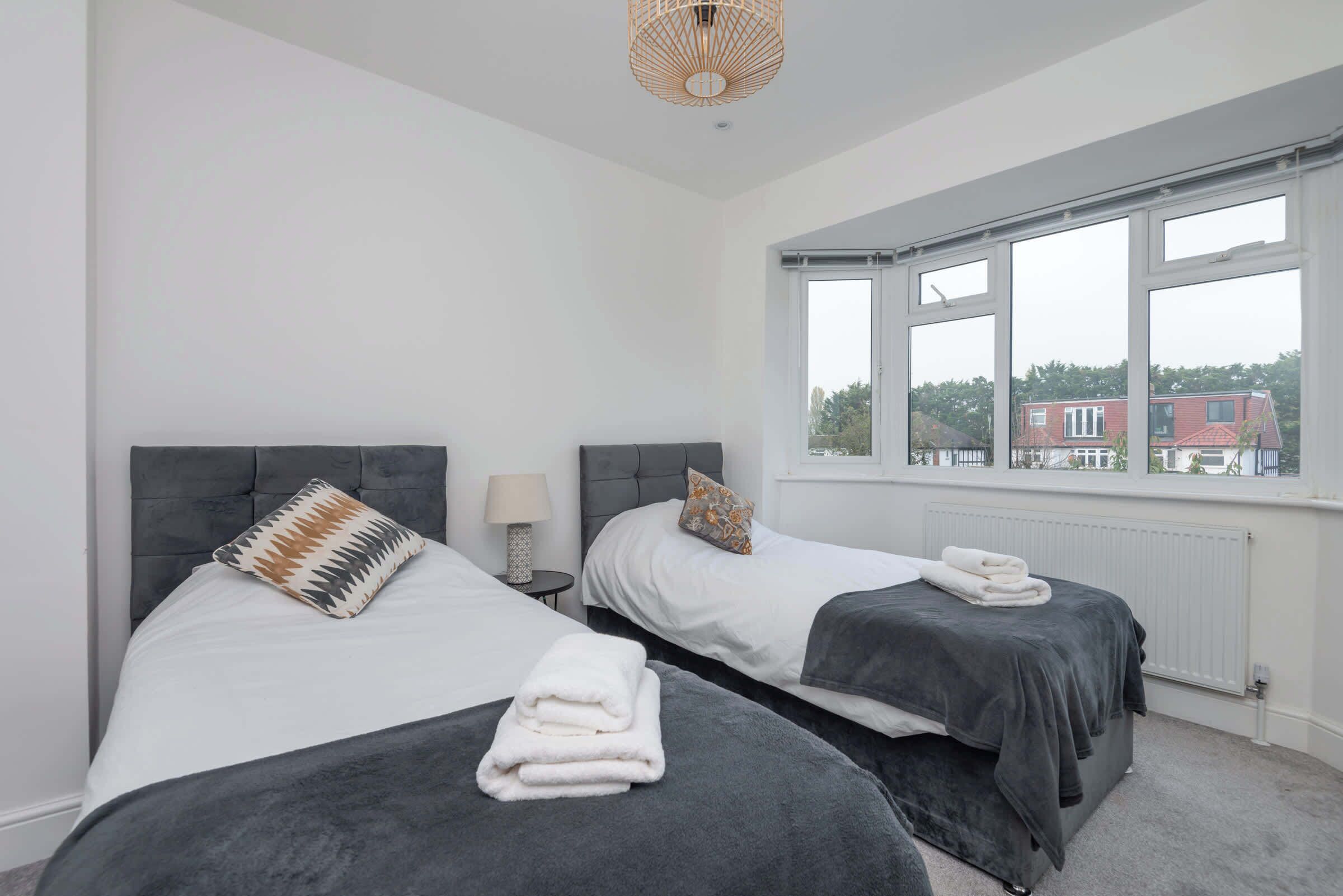 3 bedrooms, iron/ironing board, Internet, bed sheets