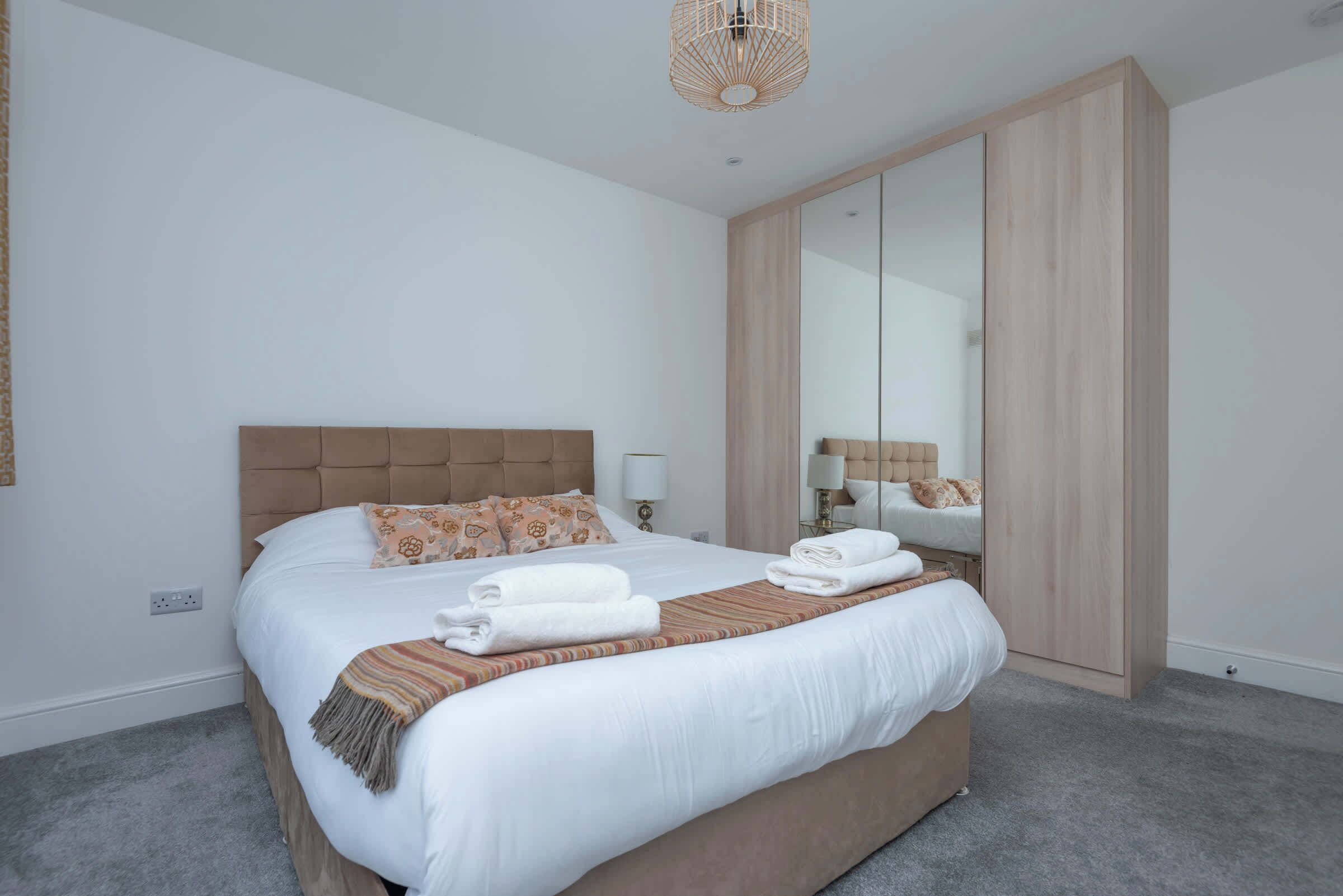 3 bedrooms, iron/ironing board, Internet, bed sheets