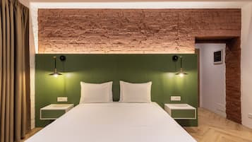 Standard Apartment 103, Non Smoking | 1 bedroom, hypo-allergenic bedding, blackout drapes, soundproofing