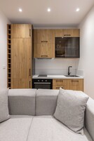 Standard-íbúð - eldhús | Einkaeldhús | Örbylgjuofn, bakarofn, espressókaffivél, kaffivél/teketill