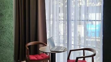 Standard Apartment 101, Balcony | 1 bedroom, hypo-allergenic bedding, blackout drapes, soundproofing