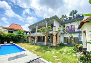 Front of property - Oemah Surya Ubud (Ubud)