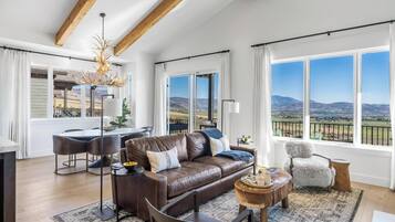 TV, fireplace, stereo, offices