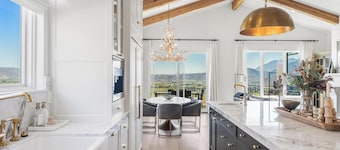 New Mountain Luxury and Wellness Retreat Full Home