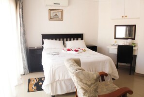 Habitació individual estàndard | Escriptori, espai de treball apte per a portàtils i wifi gratuïta 