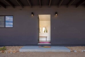 Exterior detail - Shadow Mountain By Homestead Modern (Joshua Tree)