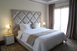 Standard Double Room, Mountain View | Premium bedding, in-room safe, desk, laptop workspace - Palais Volteras (Marrakech)