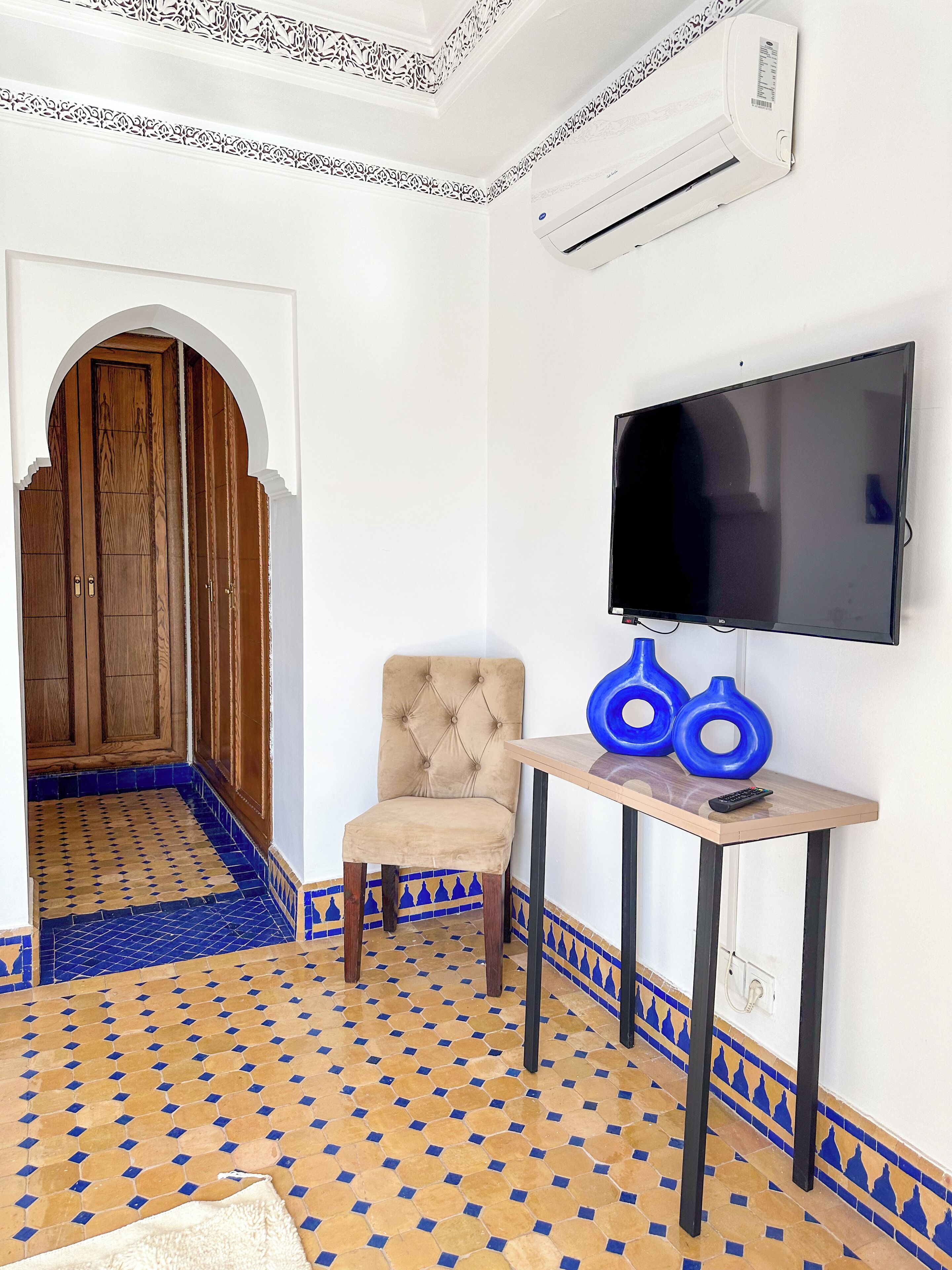 Photo - Palais Volteras