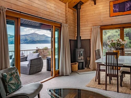 Akaroa Oceanview Home