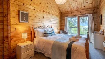 3 dormitorios, escritorio, tabla de planchar con plancha y wifi