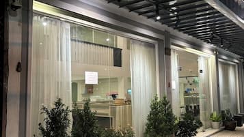 Fachada de la propiedad