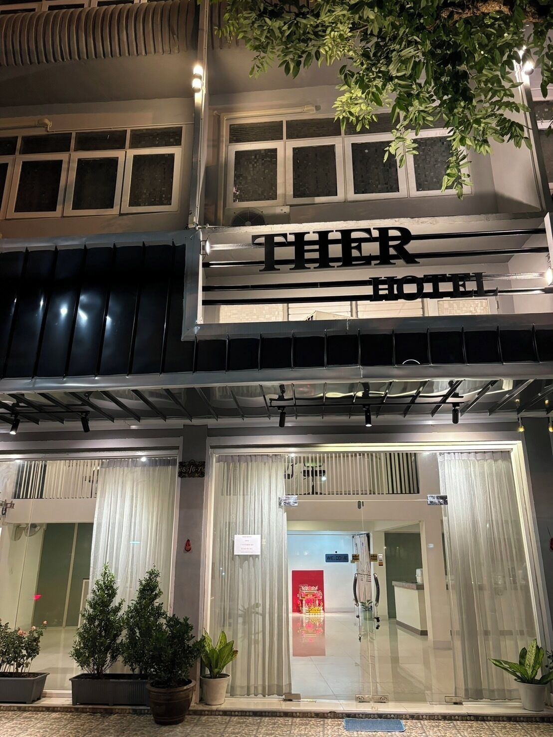 Bagian depan properti