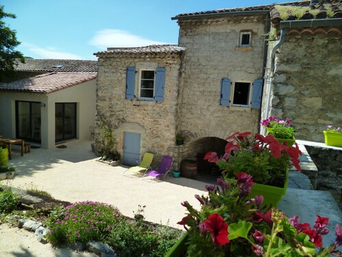 Chambre d'hôtes 2 personnes Mas les Dolmens Sud Ardèche
