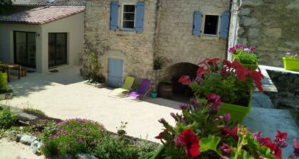 Chambre d'hĂŽtes 2 personnes Mas les Dolmens Sud ArdĂšche